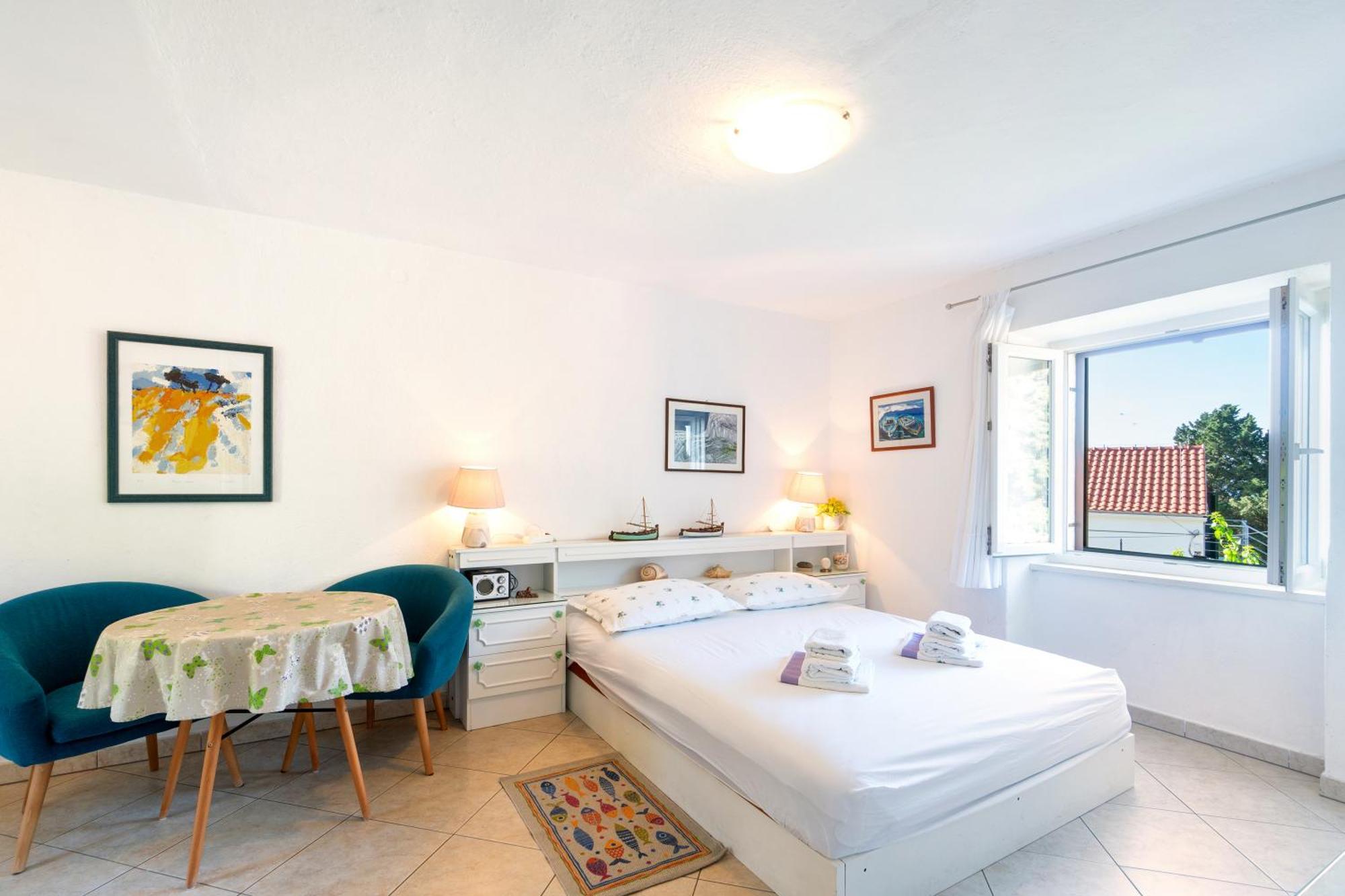 Zoe Apartment *